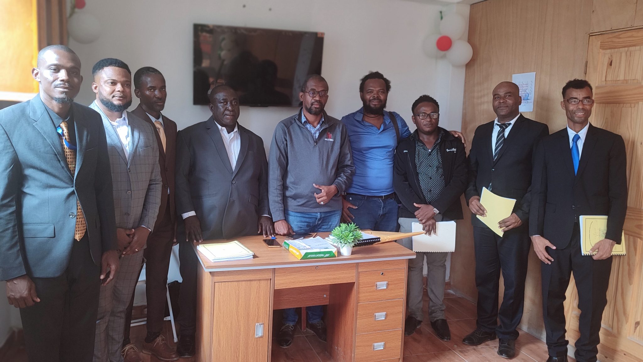 Syans Ayiti edikasyon: sis (6) etidyan UPONDRO soutni memwa yo nan syans ...