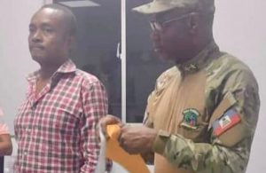 Ansyen senatè Francisco De La Cruz arete an Repiblik dominikèn epi remèt li a otorite ayisyèn yo