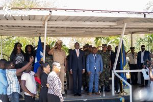 Sekirite : Minis Defans lan vizite baz Vètyè pou akselere operasyon FAD’H yo