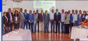 Sou lidèchif DG Theophil Ostinvil DINEPA reyini ak patnè li yo pou bay sektè dlo potab la yon nouvo direksyon