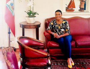 Annavialice Merline CASIMIR : vwa yon fanm ayisyèn k ap bati pon ant migrasyon, dwa ak lidèchip ak entreprenarya
