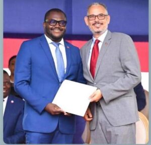 Ayiti: 81 anplwaye Ministè Anviwònman denonse blokaj avantaj sosyal yo, epi mande yon odit sou jesyon minis Valéry Fils-Aimé